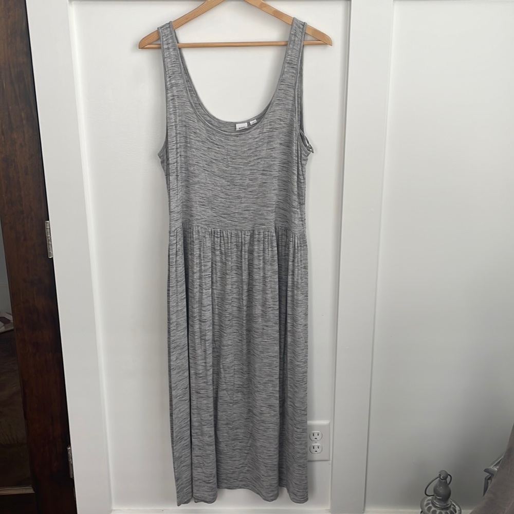 Gap gray sleeveless midi dress sz XL